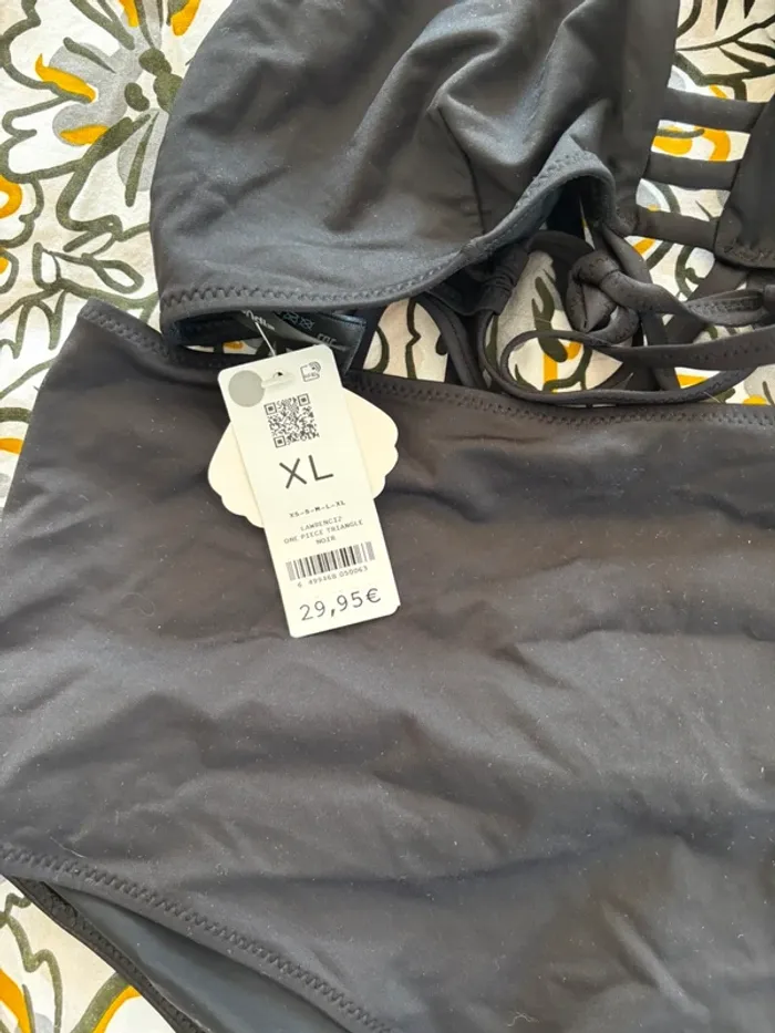 Maillot de bain 1 pièce  neuf undiz taille Xl - photo numéro 3
