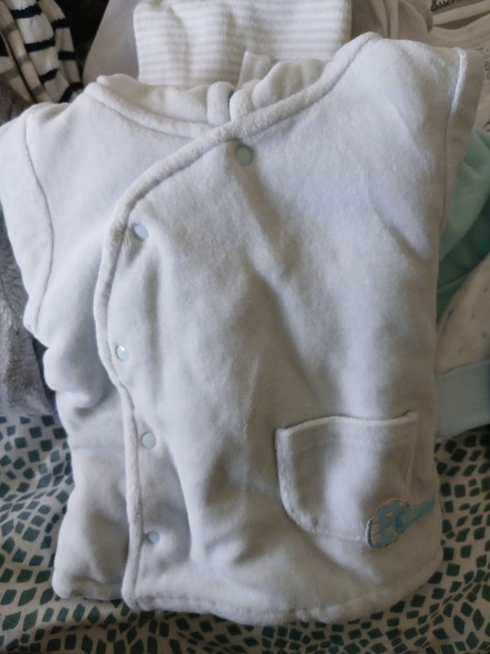 Lot 1 mois garçon - photo numéro 4