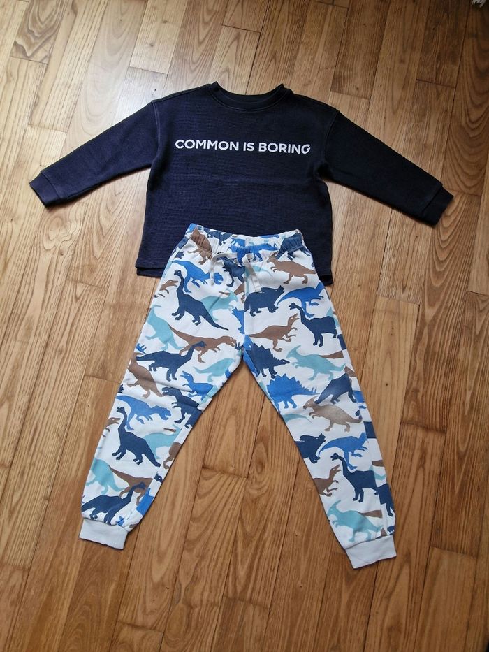 🦖 Ensemble garçon 6 ans – jogging dinosaures H&M & pull bleu marine 👦