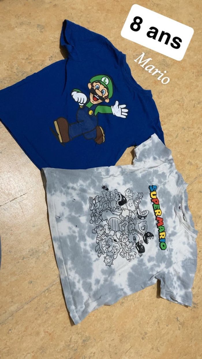 Lot 2 t-shirt 8 ans Mario