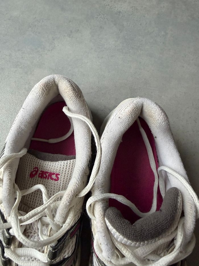 Baskets Asics de salle/gymnase - photo numéro 5
