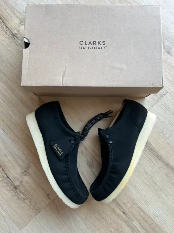Clarks Wallabee Black Vegan Taille 43