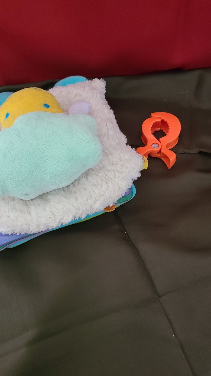 livre éveil tissu biba toys - photo numéro 3