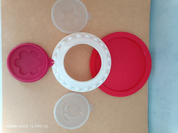 Moule à charlotte Tupperware avec plateau et 3 empreintes - photo numéro 3