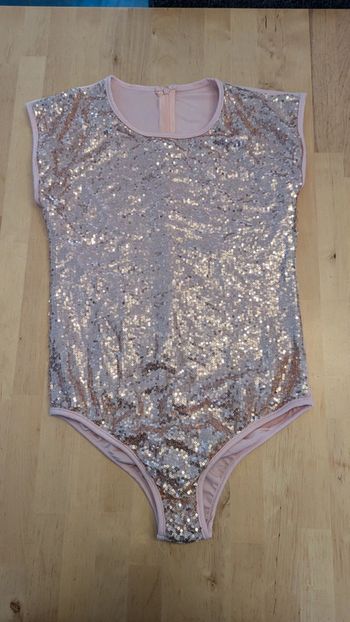 Body danse rose paillettes