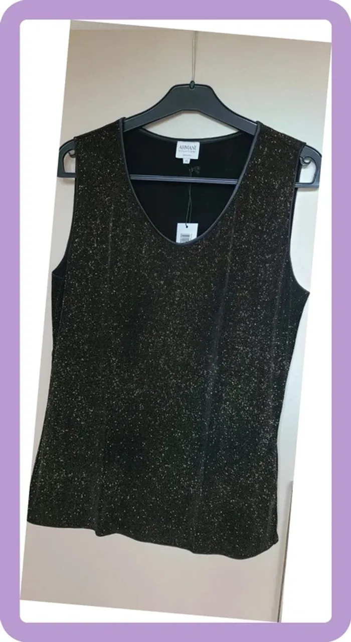 Magnifique top Armani Collezioni, taille 46, neuf