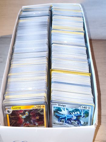 100 cartes Pokémon FR