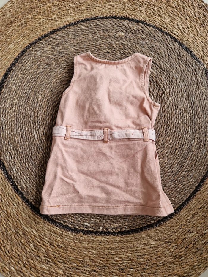 Jolie robe kiabi taille 6 mois - photo numéro 2