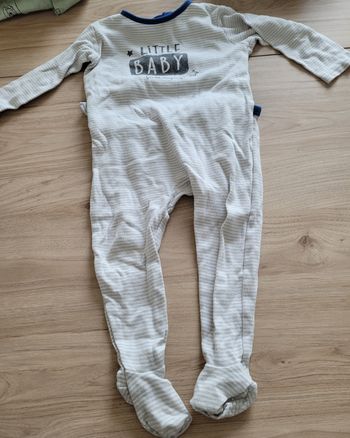 Pyjama léger une pièce 23 mois 