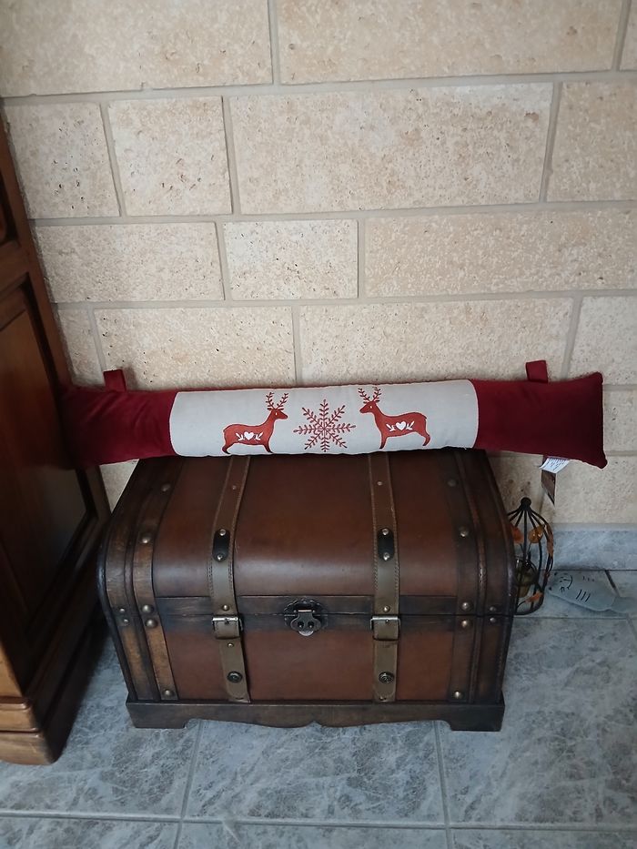 Neuf: Coussin bas de porte gamme montagne