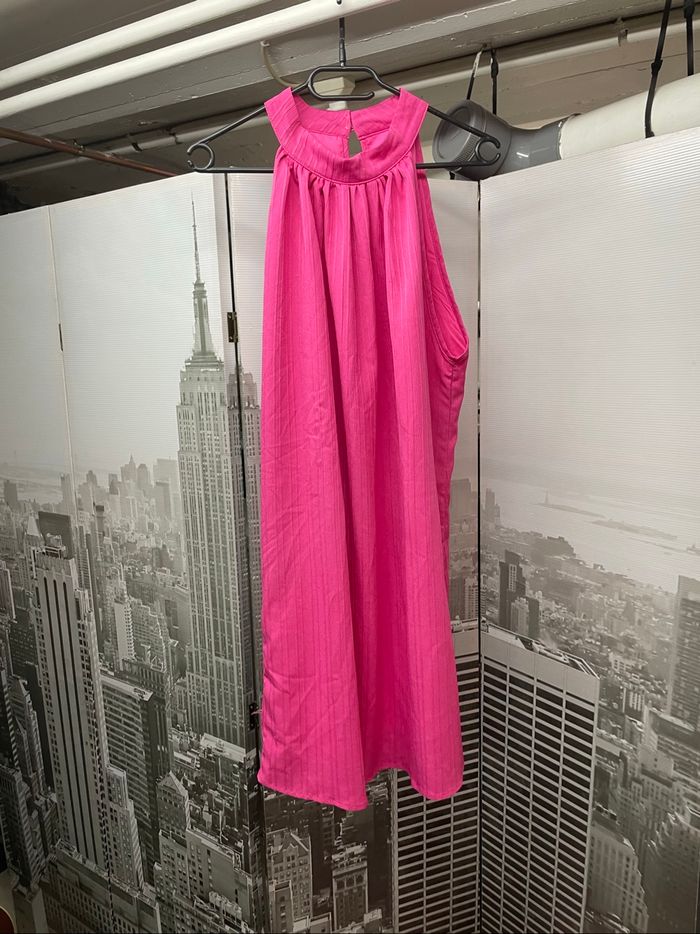Jolie robe épaule dénudée rose SHEIN 44