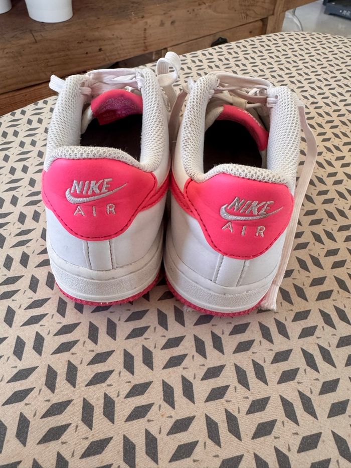 Baskets Nike air authentique 35 - photo numéro 5