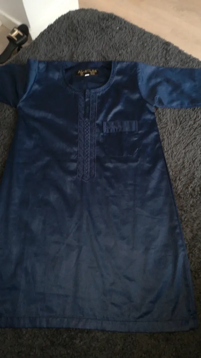 Abaya 24 mois bleu marine comme neuf