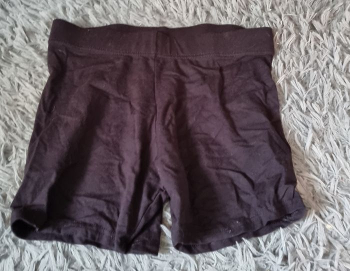 Lot 2 shorts taille M - photo numéro 7