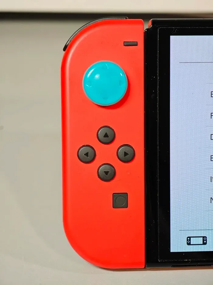 Console Nintendo Switch Oled collector édition rouge Mario / Garanti 1 an - photo numéro 6