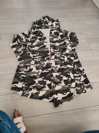 Gilet à capuche