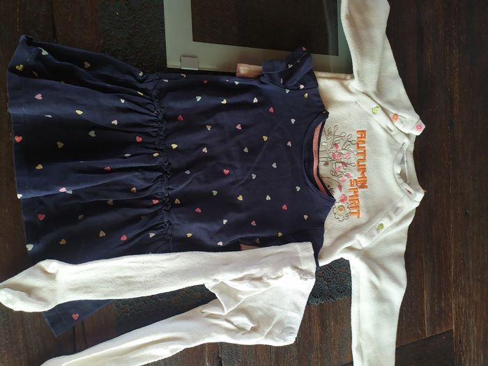 Gros lot 14 vêtements fille 2 ans + chaussettes - photo numéro 8