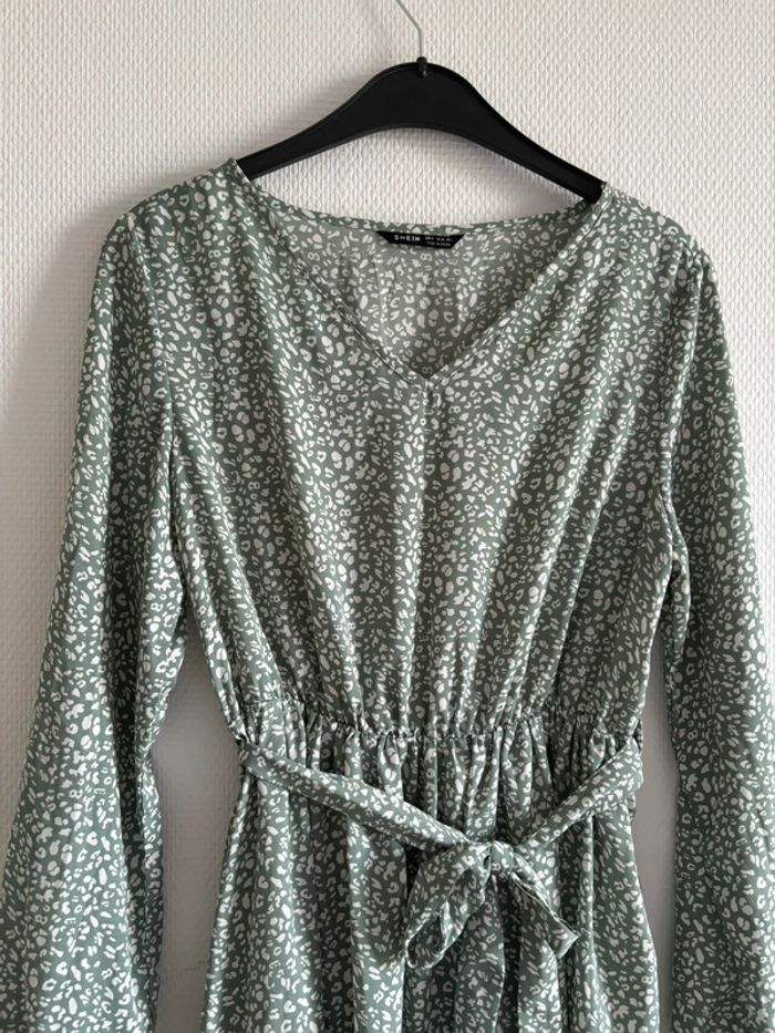Robe fluide verte sauge - photo numéro 2