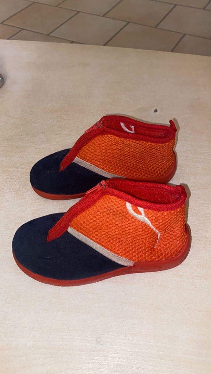 Chaussons Orange et noir - photo numéro 3
