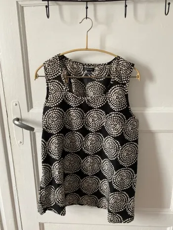 Blouse fluide sans manche femme