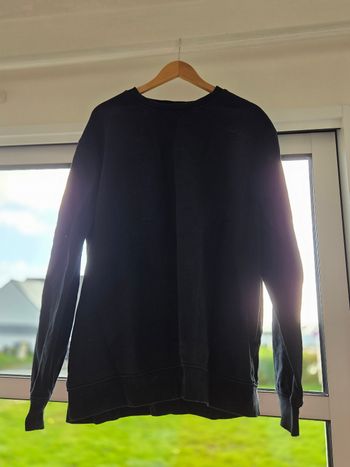 Pull noir