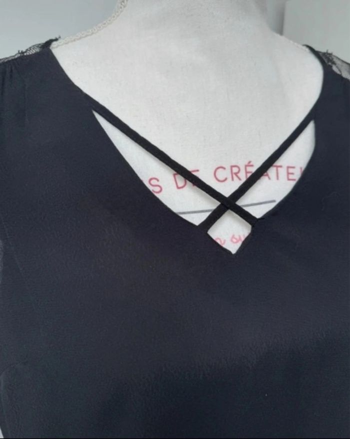 Blouse noire dentelle Naf Naf taille 38 ou M - photo numéro 5