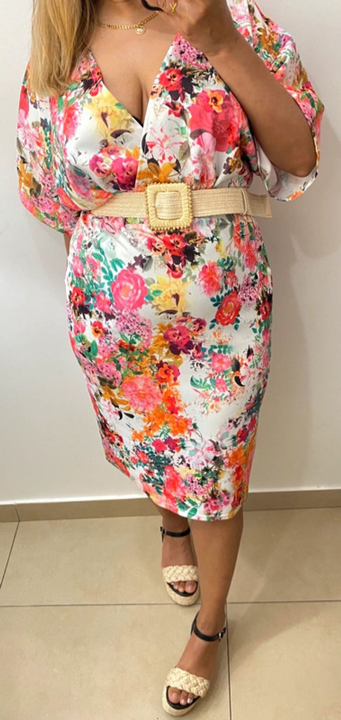 Robe Chic Col V Fleurie Taille 40