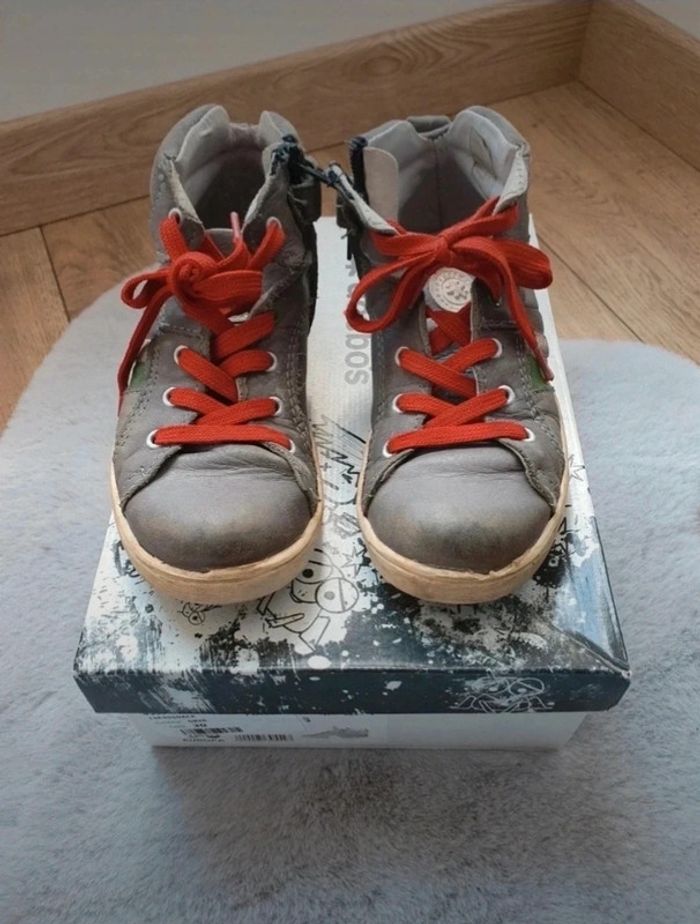 Chaussures montantes grises Acebo's pointure 30