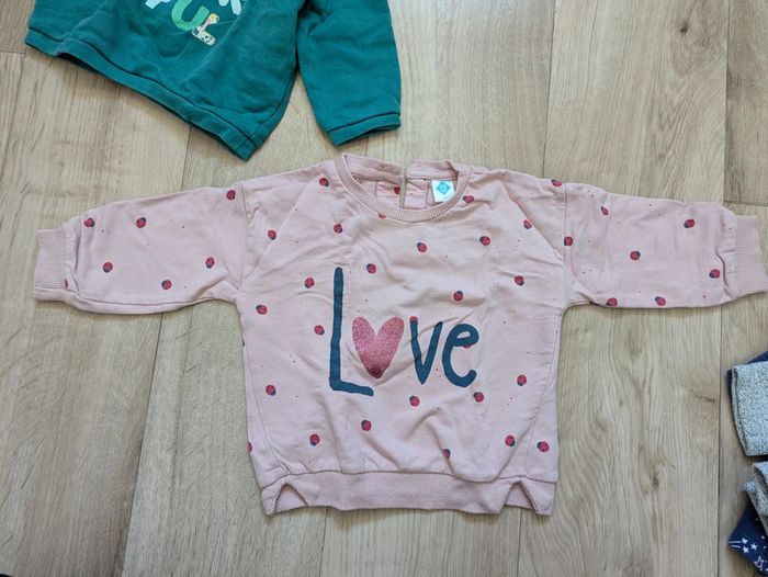Lot 4 sweats 12 Mois - photo numéro 4