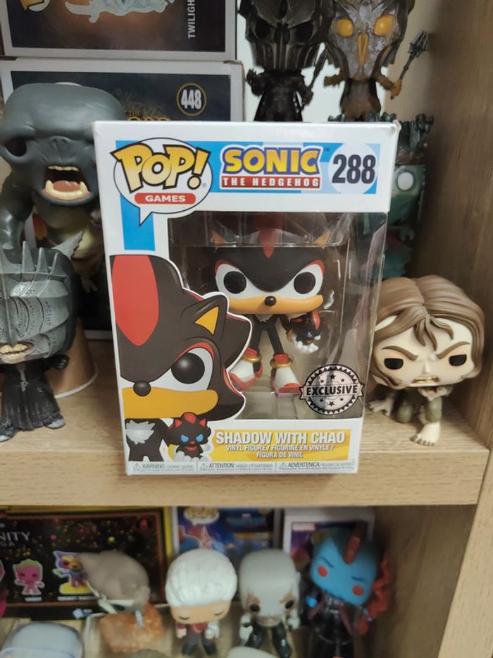 Funko pop shadow with chao 288 Sonic the hedgehog