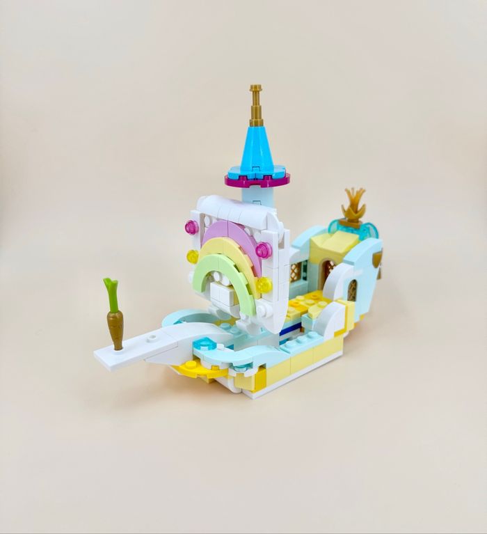 Lego Creator 3en1 : Le Château Arc-en-ciel (SEUL) - photo numéro 6