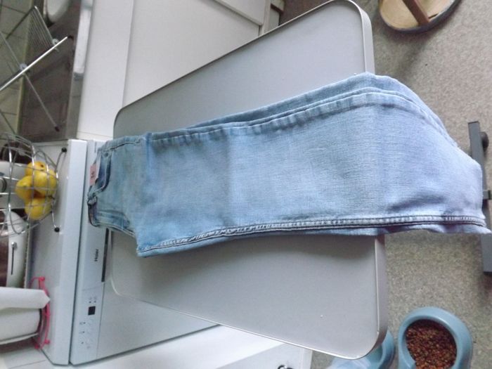JEANS DENIN NEUF - photo numéro 2