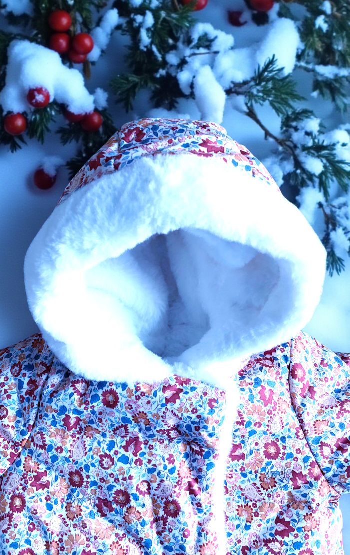 SERGENT MAJOR - NEW - MANTEAU A CAPUCHE RÉVERSIBLE BÉBÉ FILLE IMPRIMÉ LIBERTY 6M - photo numéro 4