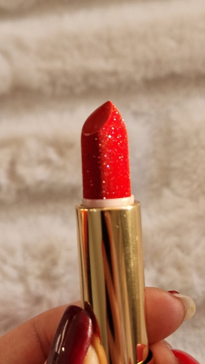 Rouge à lèvres Lunaison goldie red Gucci Beauty - photo numéro 1