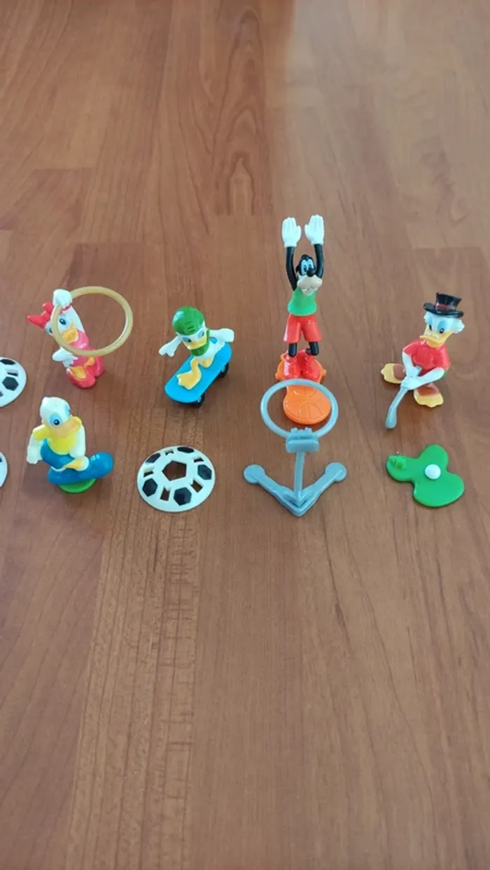 Figurines Mickey Minnie et leurs amis - photo numéro 3