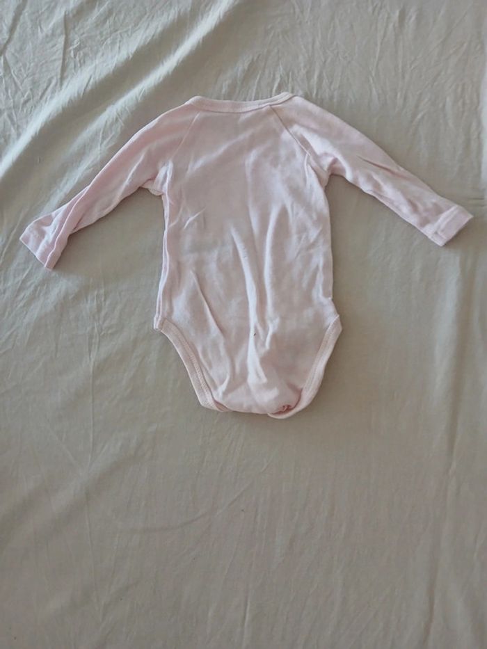 Body 1 mois - photo numéro 3