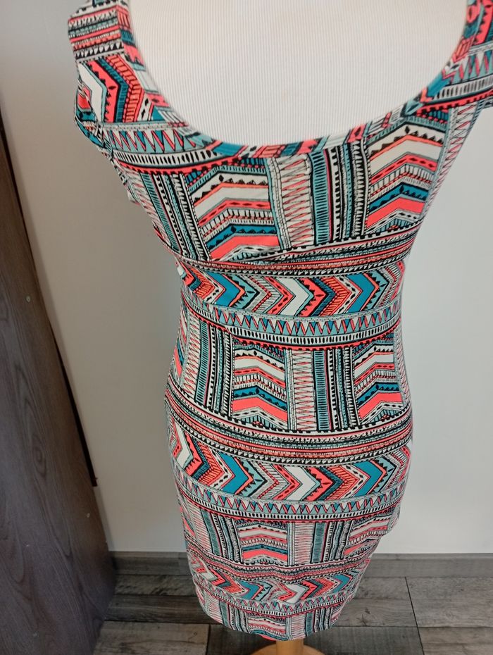 Jolie robe s/m - photo numéro 4