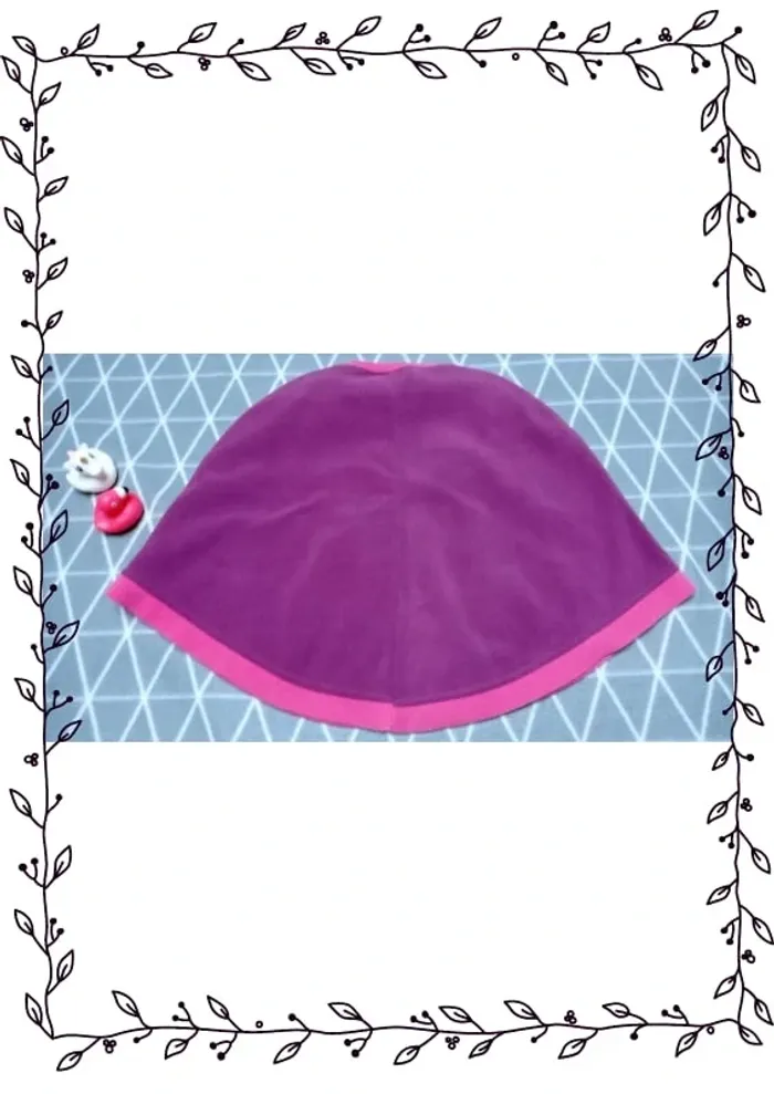 🦄 Poncho + bonnet Dora l'exploratrice, 4 ans - photo numéro 5