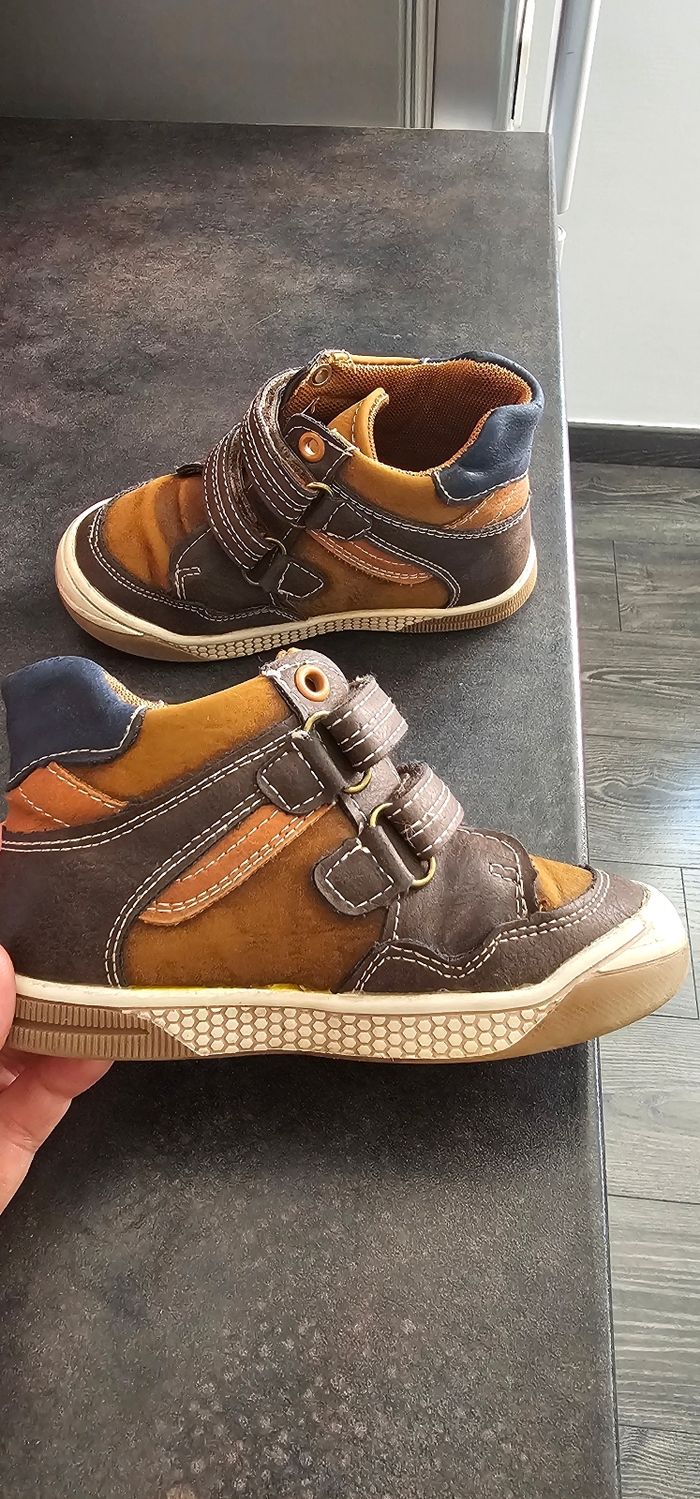 Chaussures bottines garçon 24