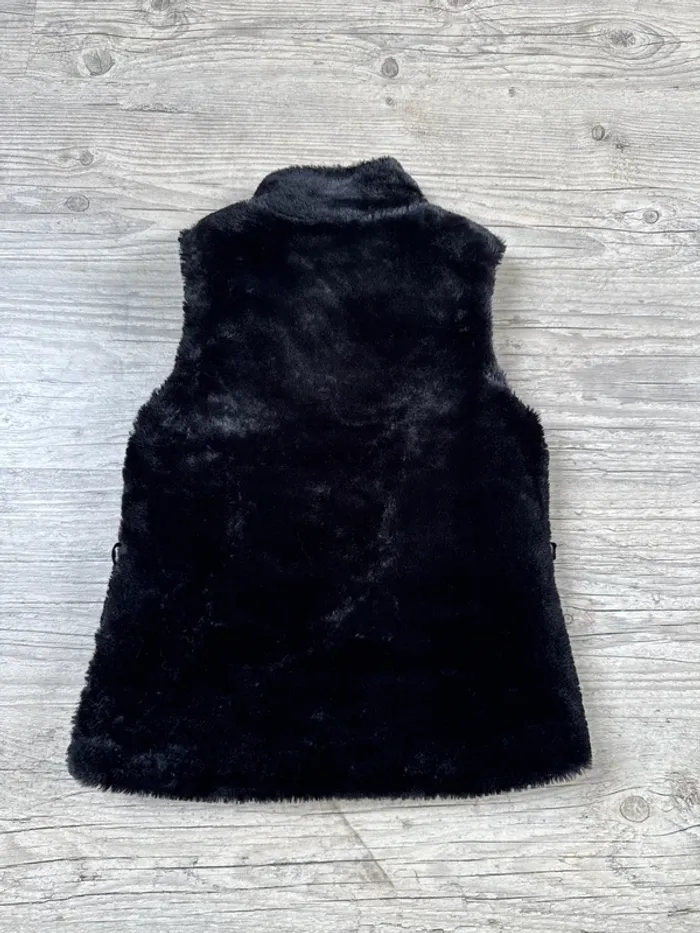 Veste toute douce sans manches noire orchestra 8ans TBE - photo numéro 4
