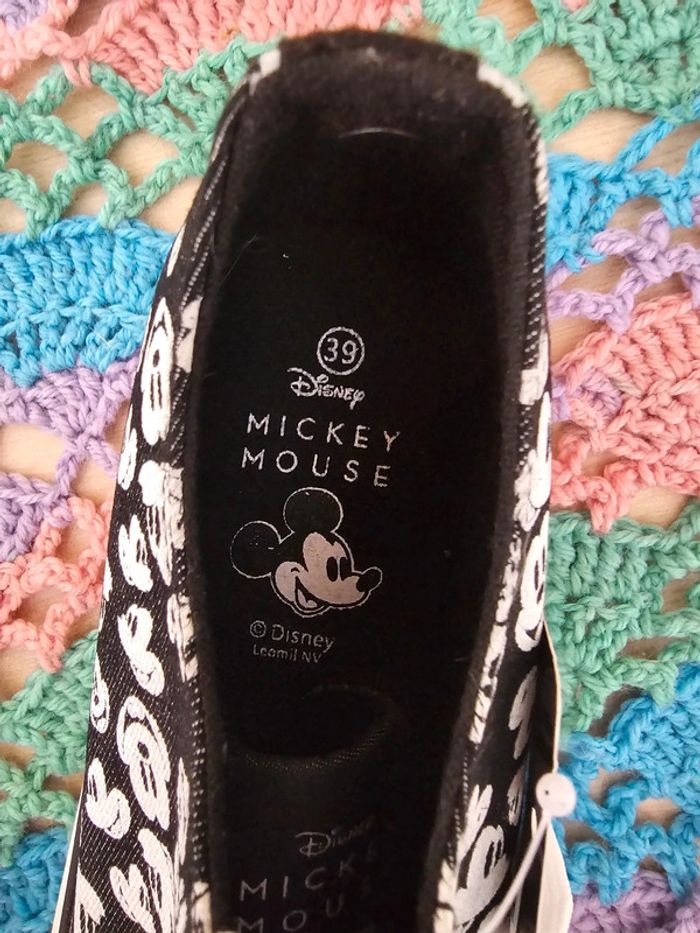 Baskets Mickey, disney neuves étiquettées, taille 39 - photo numéro 3