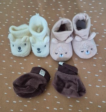 Lot de chaussons bébé