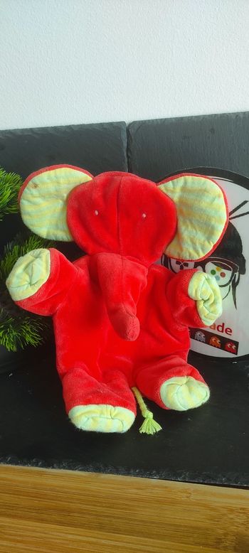 doudou marionnette éléphant marese rouge vert jaune rayé ancien vintage Rayure