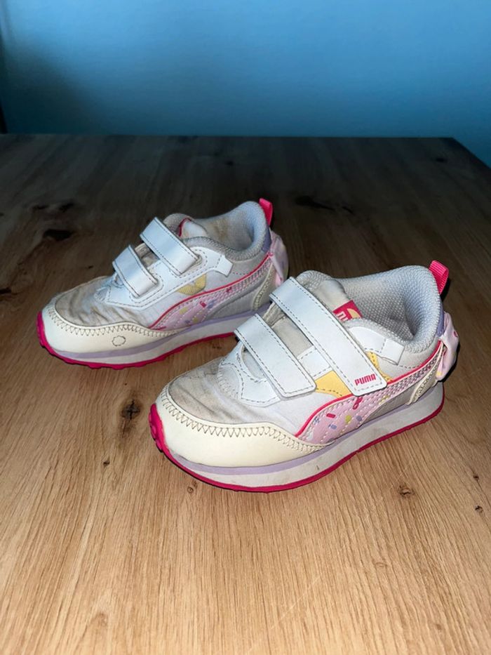 Baskets Puma Enfant Filles Taille 24