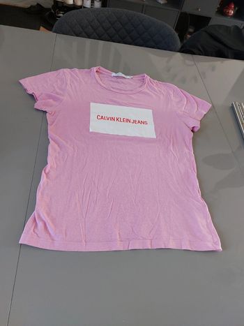Tee-shirt calvin Klein neuf taille xs