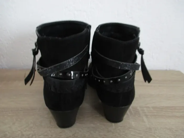 Bottines noires pointure 37 - photo numéro 4