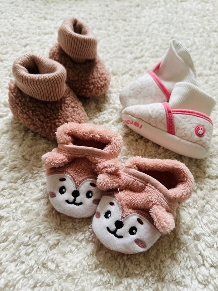 Lot de petits chaussons 6/12 mois - photo numéro 2