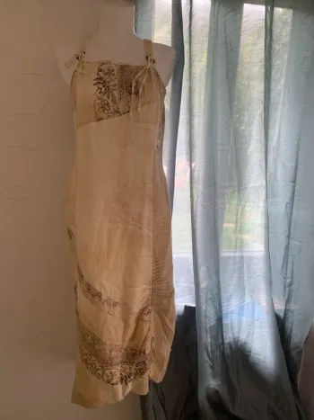 Robe Un jour ailleurs taille 44 longue 100% lin doublure viscose