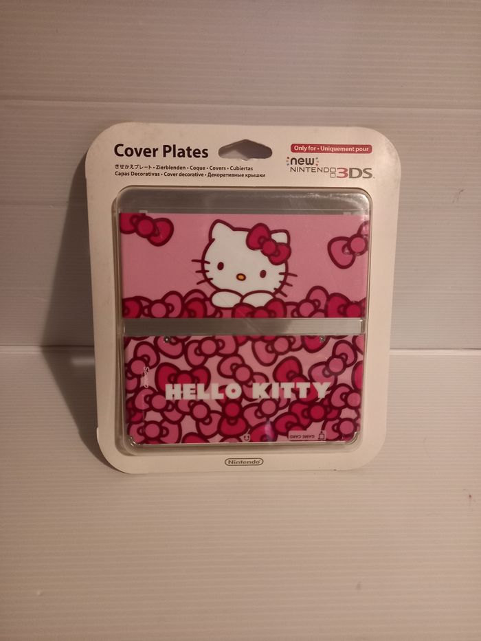 Cover plates New 3ds hello kitty.