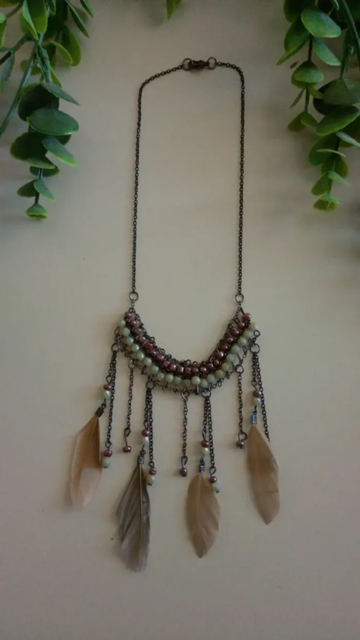 perles et plumes style ethnique collier - photo numéro 2